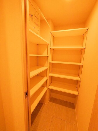 シーズンフラッツ青葉通一番町の物件内観写真